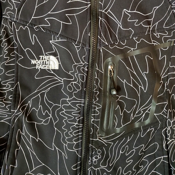 GORE-TEX The North Face Jacket - Picture 2 of 7